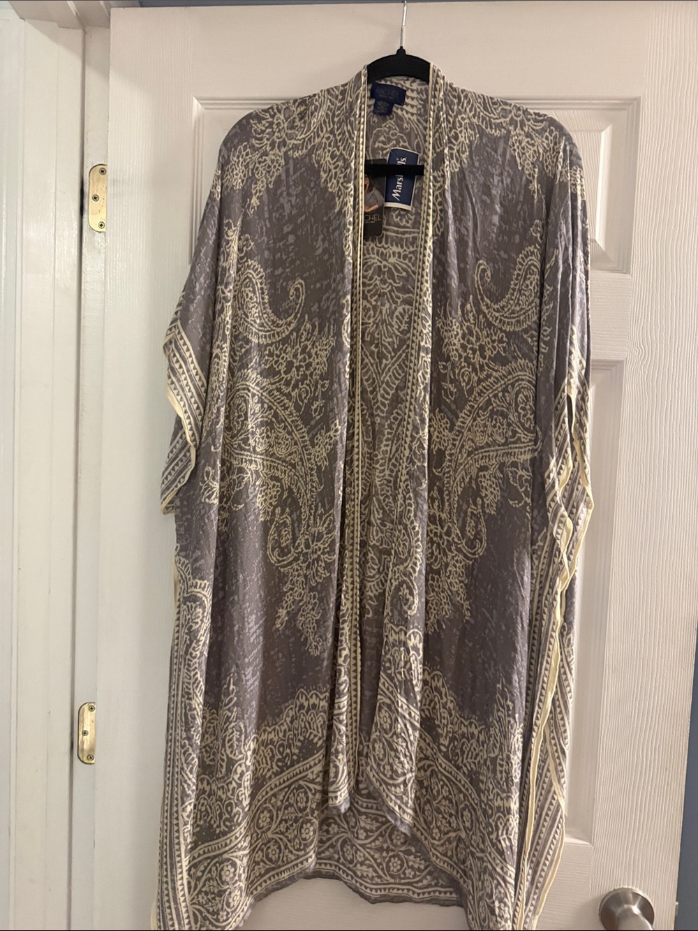 Jones New York Gray and Cream Paisley Open-Front Kimono